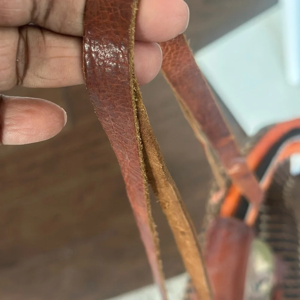 Kiondo Handwoven African Sisal Tote Bag - Picture 5 of 9